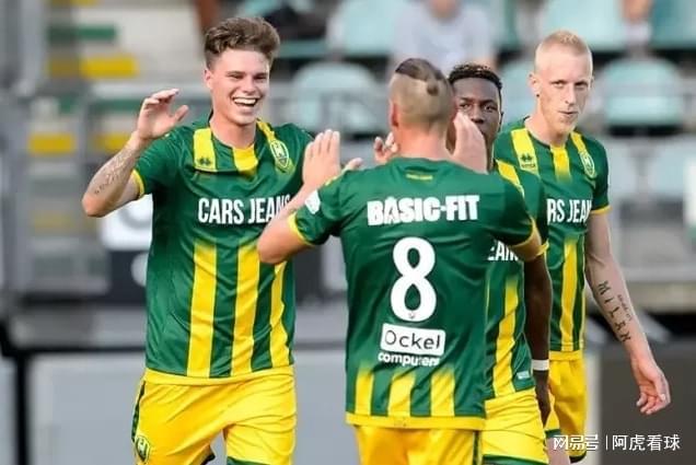 手在半决赛 手在半决赛